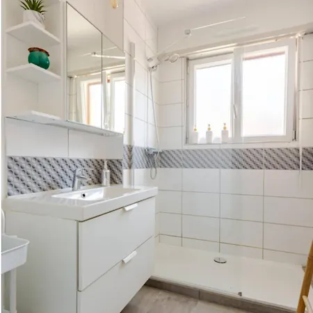 Appartement Spacieux 2 Pieces Hypercentre *