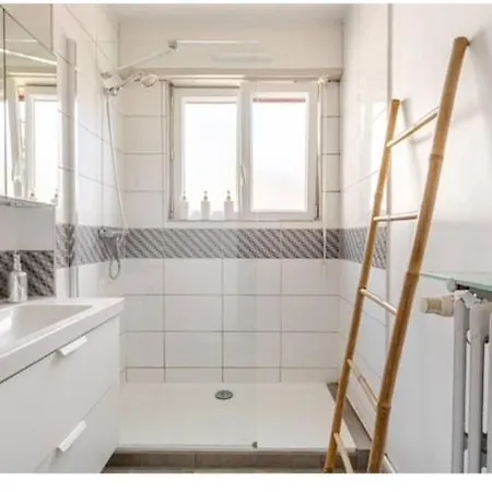 Spacieux 2 Pieces Hypercentre *